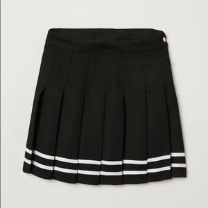 Pleated skirt